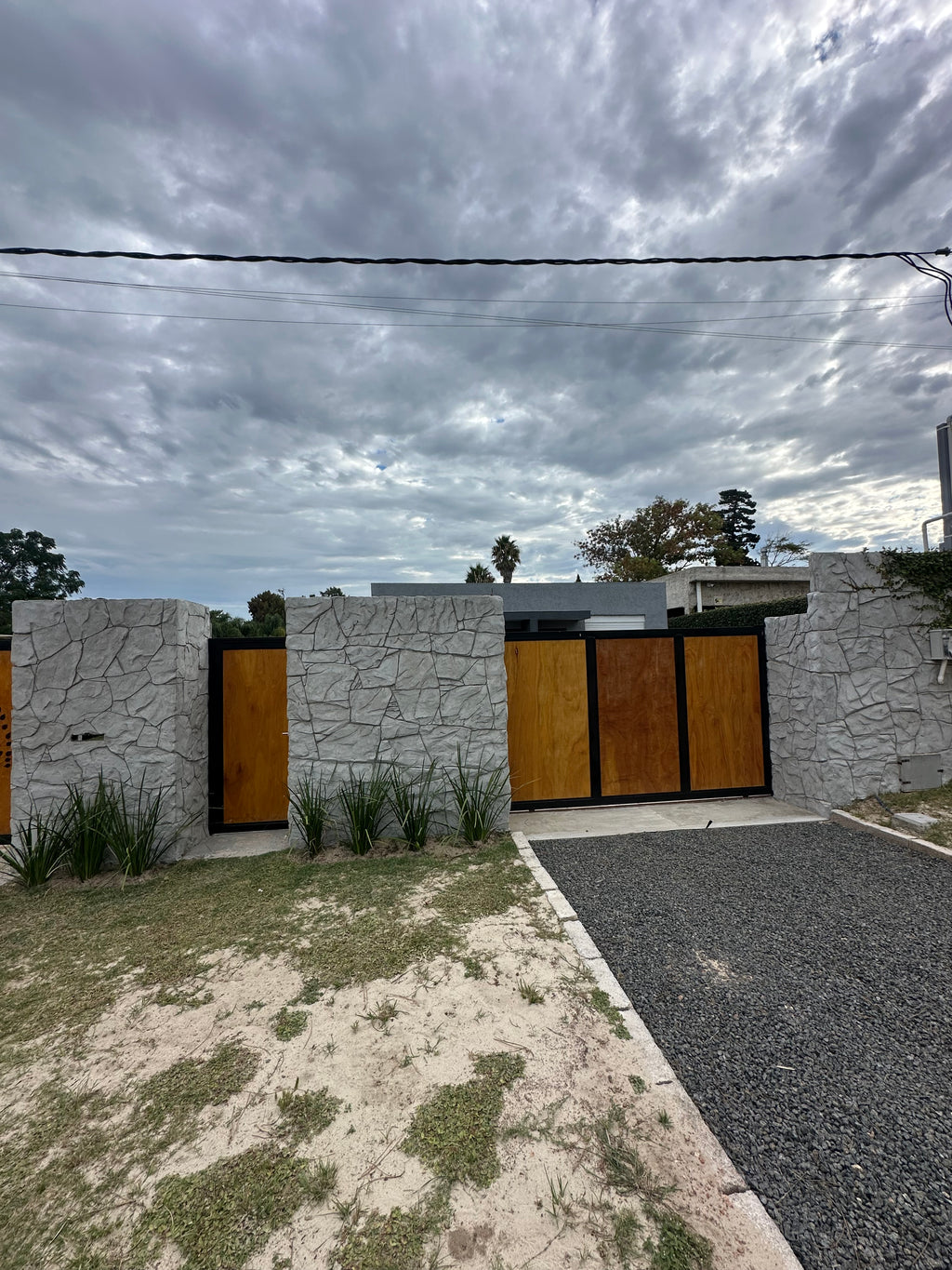 No disponible - ALQUILER DUPLEX SOLYMAR SUR