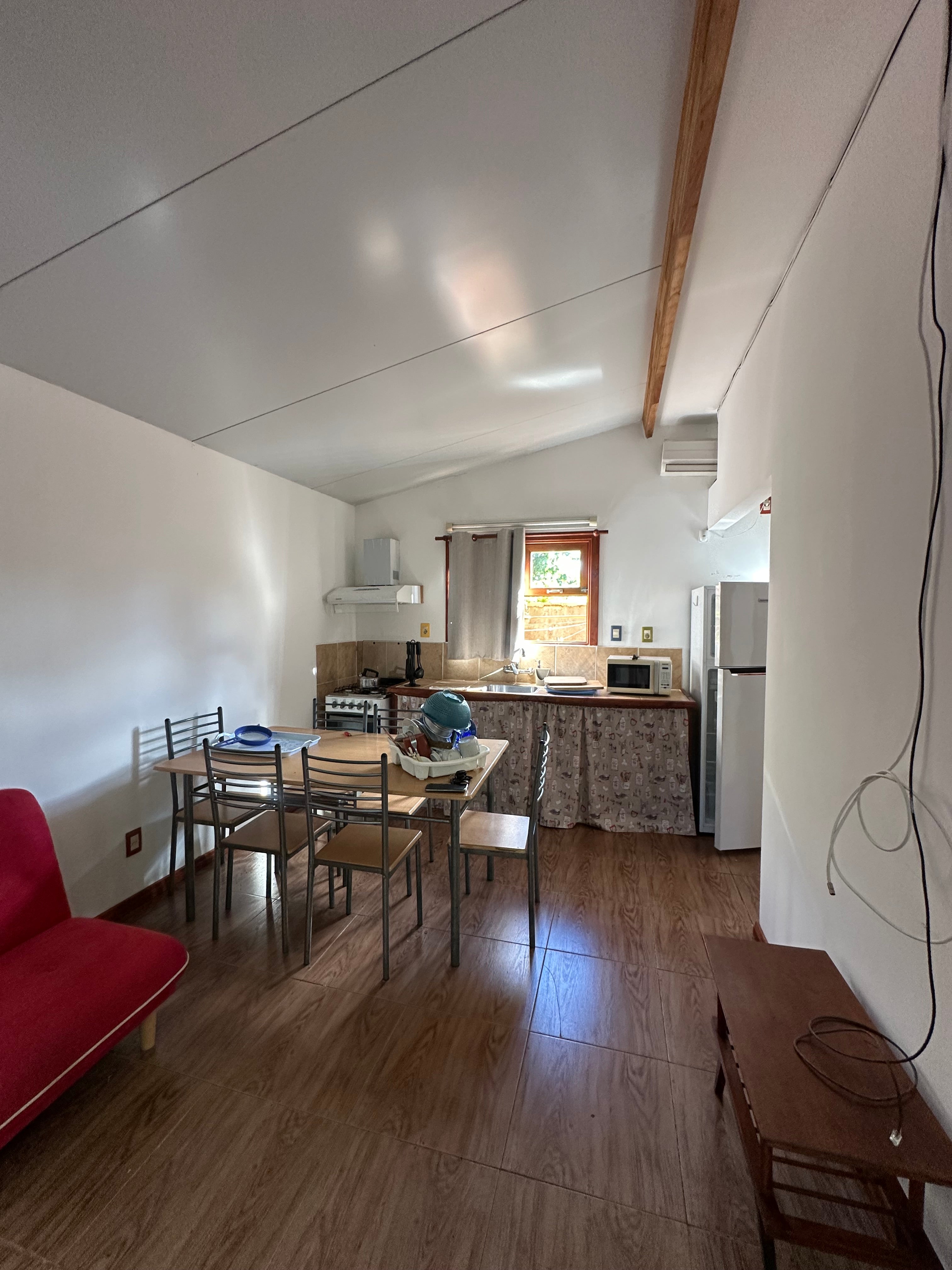 CASA ESTILO CABAÑA EN MARINDIA SUR 1 DORMITORIO