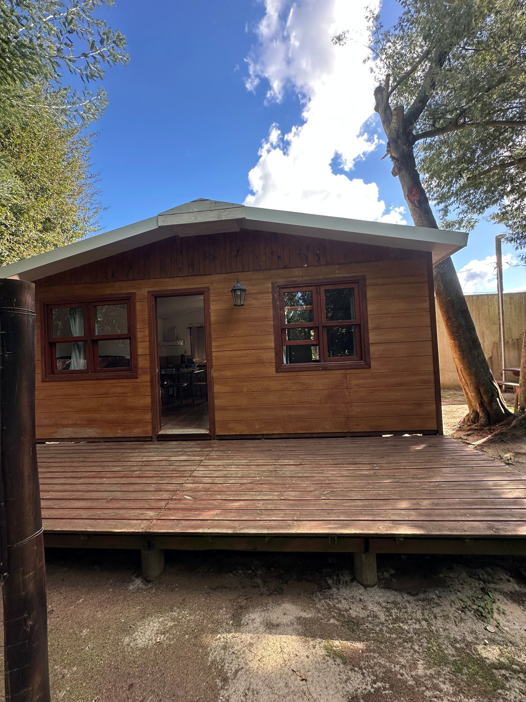 CASA ESTILO CABAÑA EN MARINDIA SUR 1 DORMITORIO