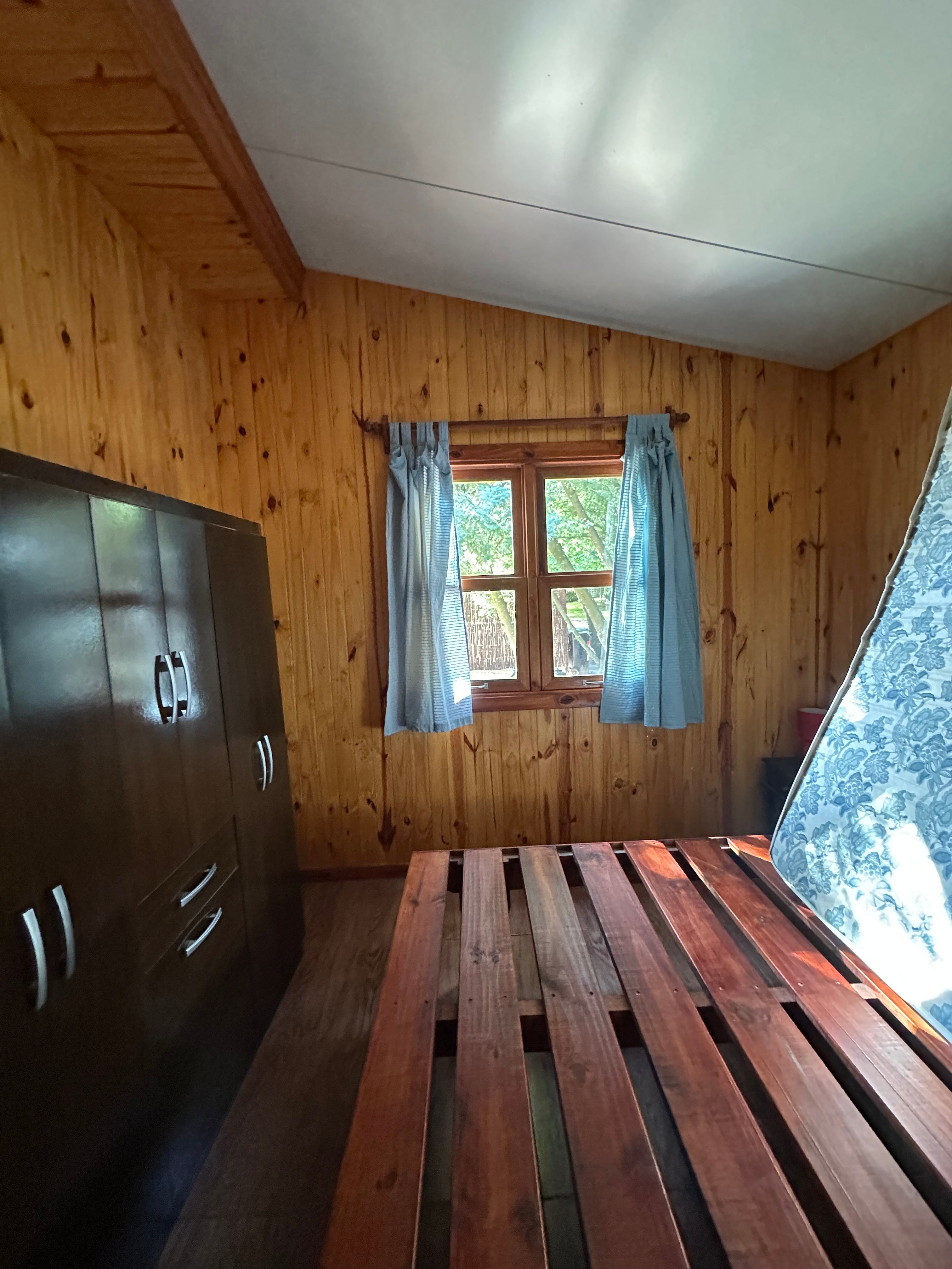 CASA ESTILO CABAÑA EN MARINDIA SUR