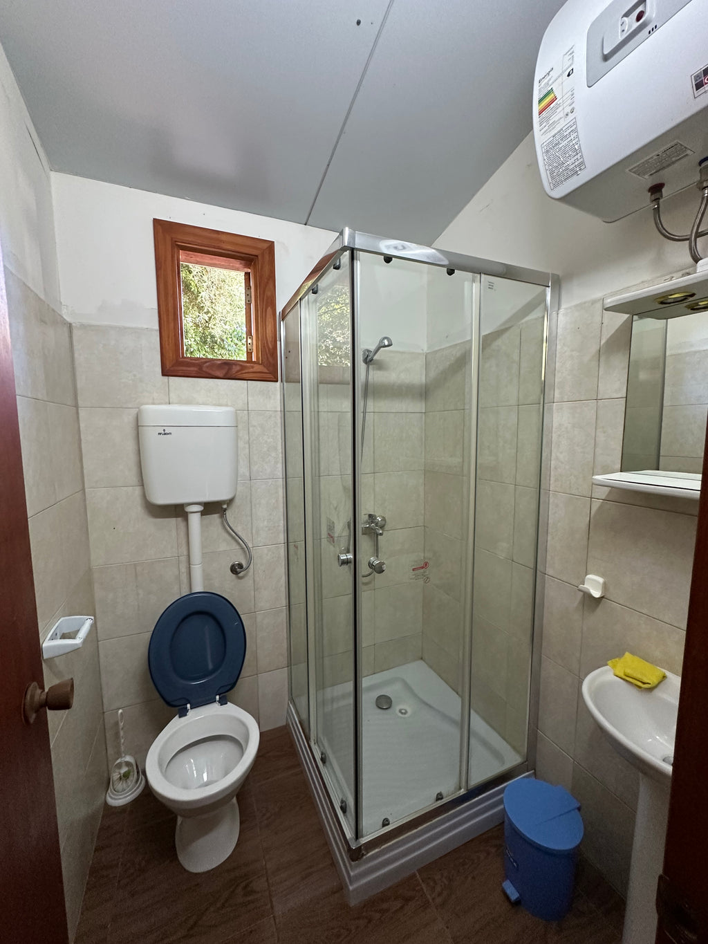 CASA ESTILO CABAÑA EN MARINDIA SUR