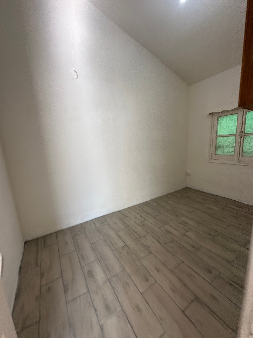 No disponible.ALQUILER DE CASA EN ATLÁNTIDA CON PISCINA